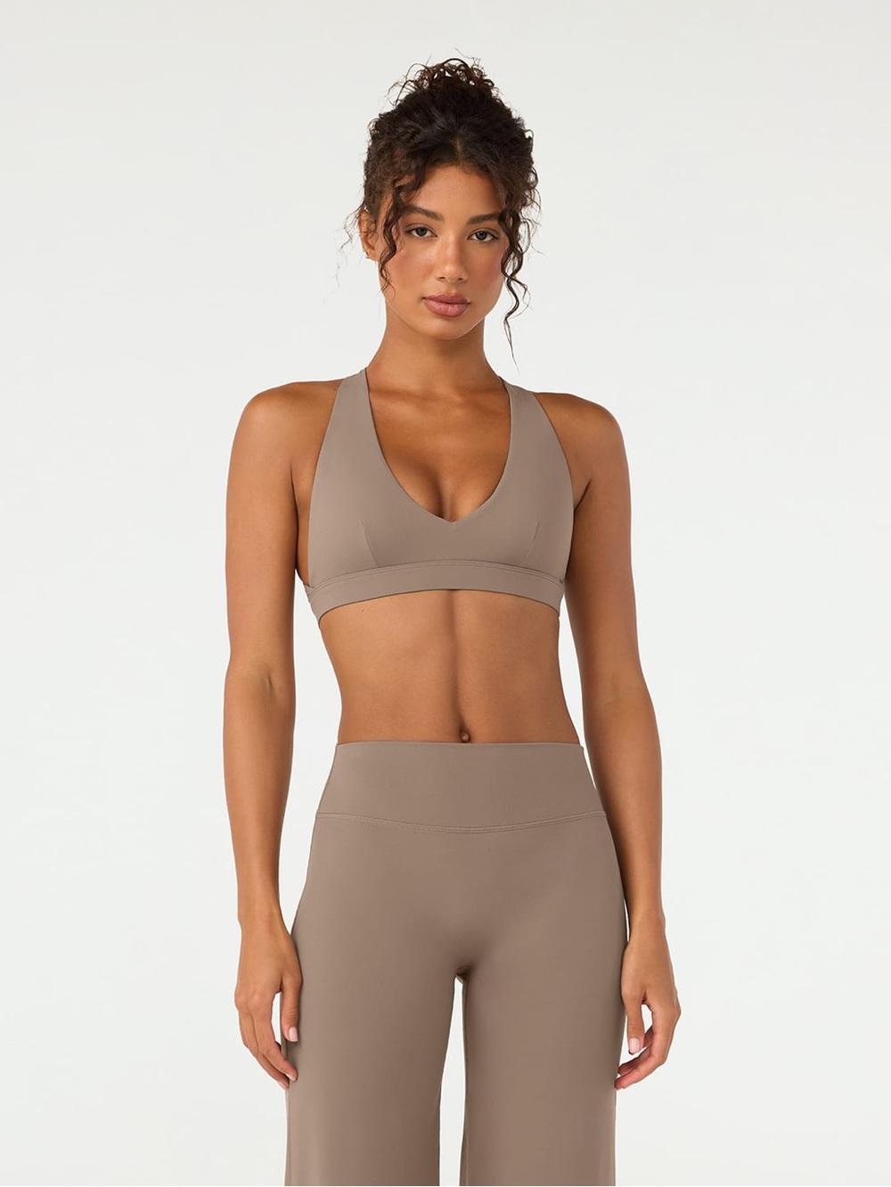 V-Neck Seamless Sports Bra in Taupe